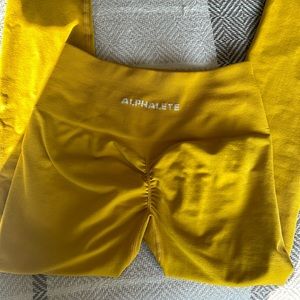 Alphalete leggings